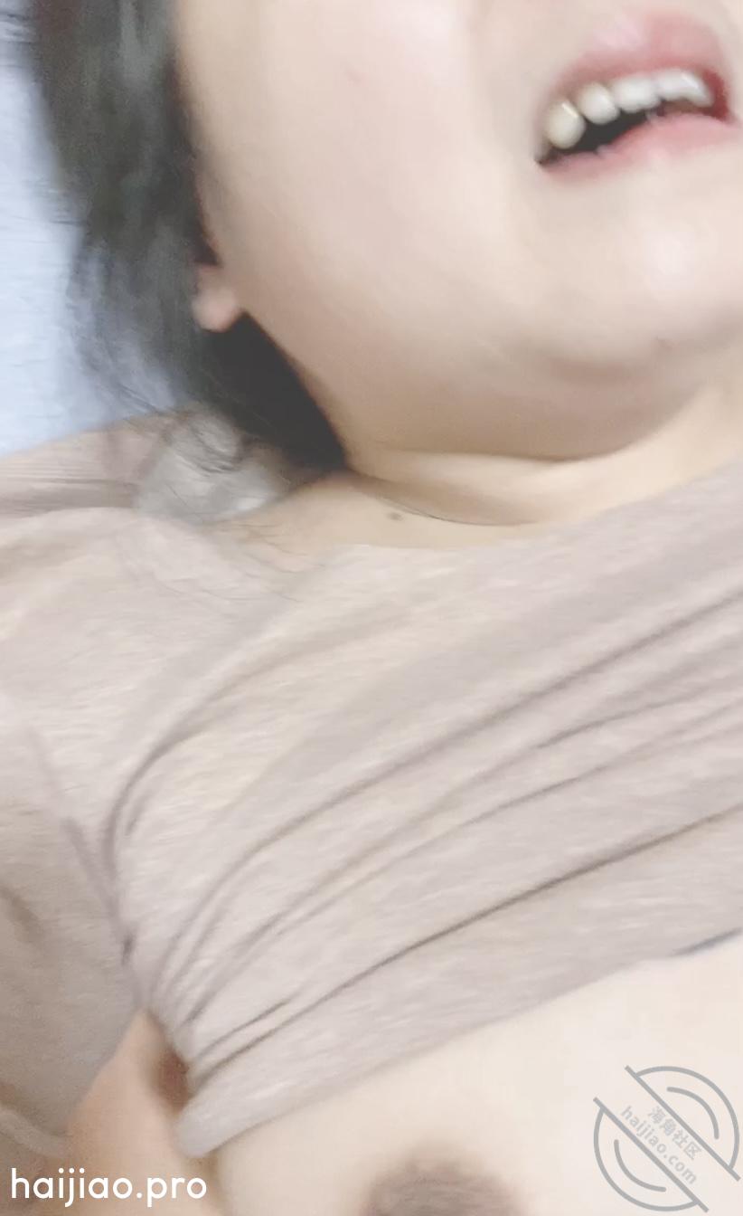 52我和妈妈，背着爸爸在隔壁房 乱伦爱好者 jpg-7 海角社区