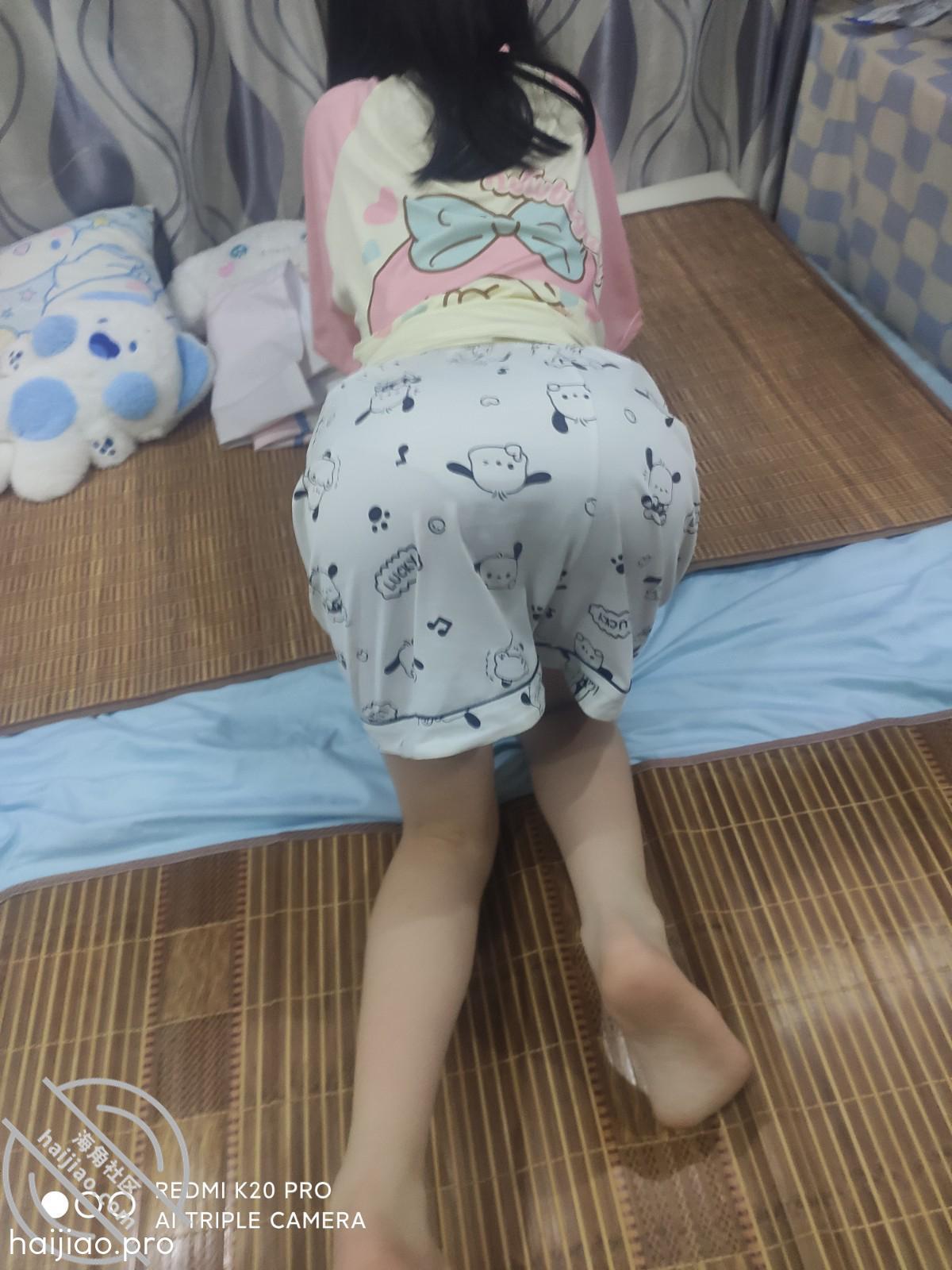 【原创已成年白虎女儿】女儿的小 女儿婷宝的闺蜜团 jpg-0 海角社区