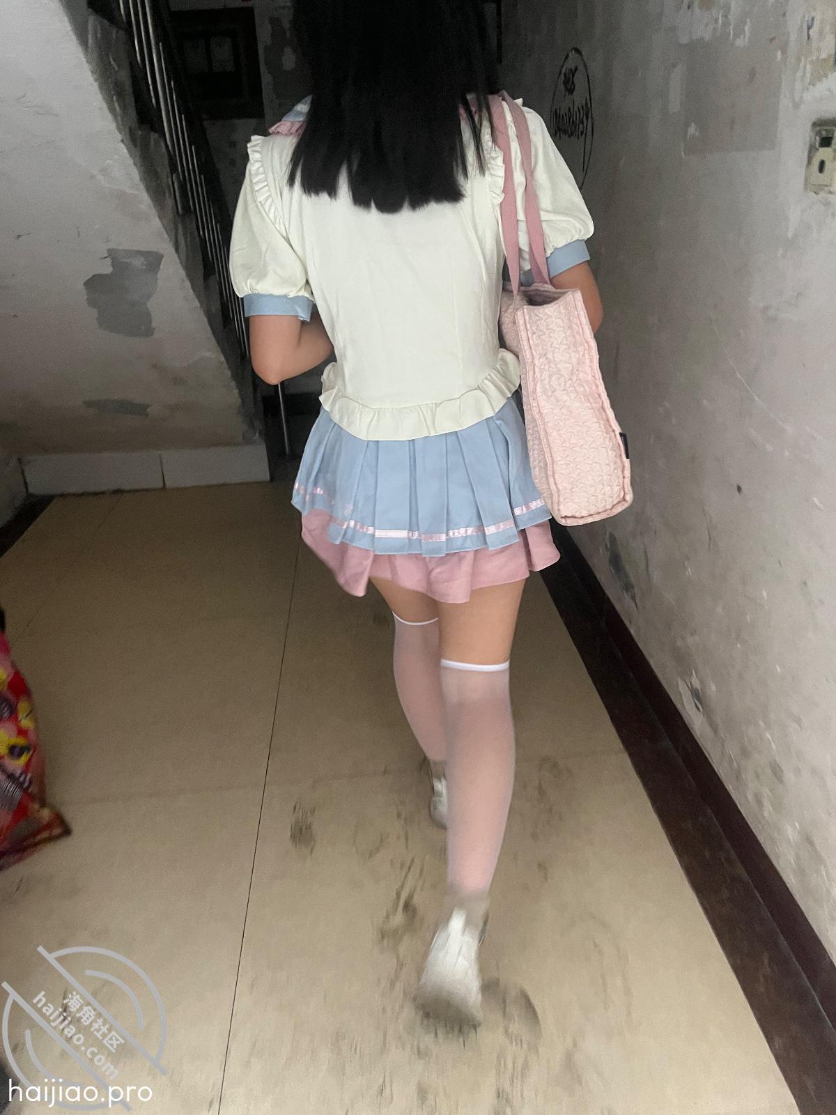 （原创）高中小母狗背着男朋友出 网恋小萝莉 jpg-15 海角社区